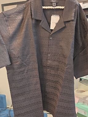 Forever 21 Men's Charcoal Textured Short-Sleeve Button-Up Shirt